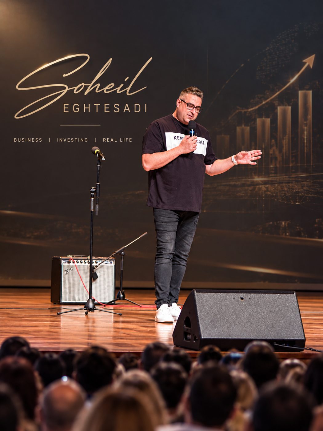Soheil sharing business lessons on stage